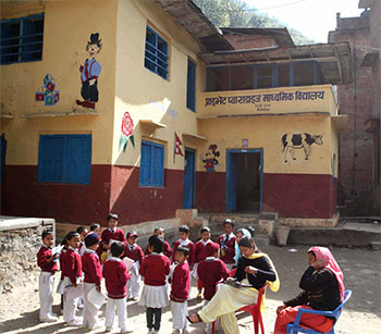 Children singing nursery rhymes